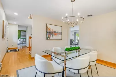 27 Harvest Ln, Livingston, NJ 07039 - Photo 23