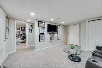 27 Harvest Ln, Livingston, NJ 07039 - Photo 43