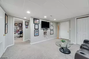 27 Harvest Ln, Livingston, NJ 07039 - Photo 43