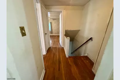 671 Crescent Dr, Bound Brook, NJ 08805 - Photo 7