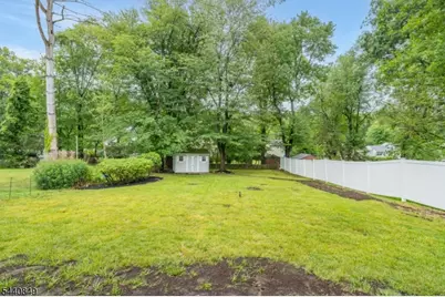 25 Montgomery Rd, Livingston, NJ 07039 - Photo 37
