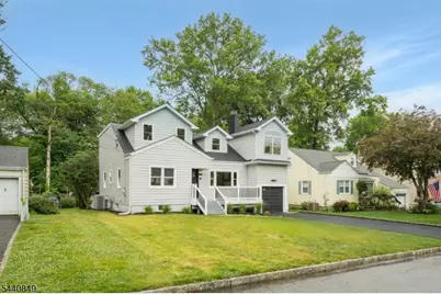 25 Montgomery Rd, Livingston, NJ 07039 - Photo 33