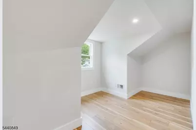 25 Montgomery Rd, Livingston, NJ 07039 - Photo 25