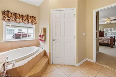 43 Renaissance Blvd, Franklin Township, NJ 08873 - Photo 23