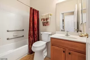 43 Renaissance Blvd, Franklin Township, NJ 08873 - Photo 27