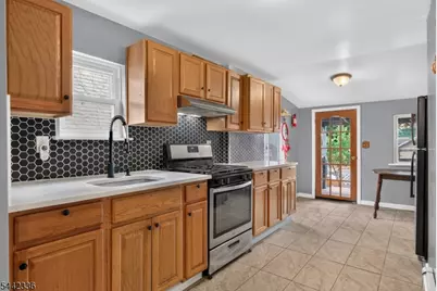 255 S 18th St, Newark, NJ 07103 - Photo 9