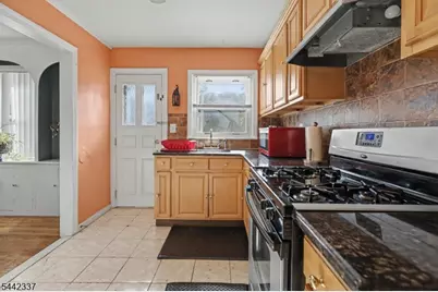 55 Stillman Ave, Bergenfield, NJ 07621 - Photo 13