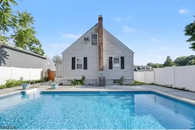 55 Stillman Ave, Bergenfield, NJ 07621 - Photo 33
