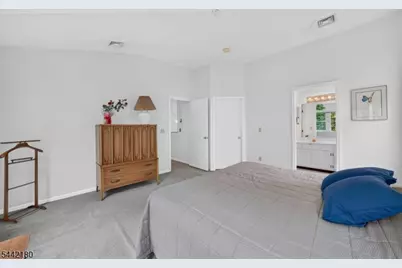 18 Pheasant Brook Court, Bedminster Township, NJ 07921 - Photo 25