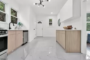 240 West End Ave, Newark, NJ 07106 - Photo 19