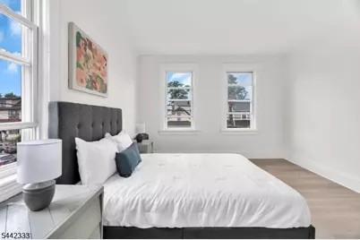 240 W End Ave, Newark, NJ 07106 - Photo 33