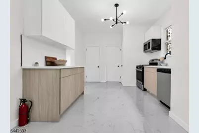 240 W End Ave, Newark, NJ 07106 - Photo 21