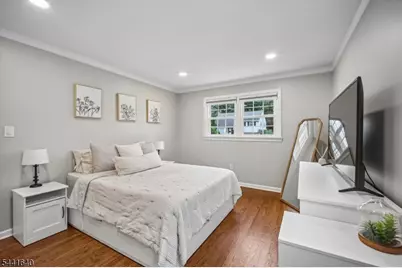 23 Andover Pl, Bloomfield, NJ 07003 - Photo 15
