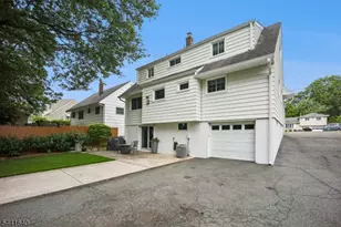 23 Andover Pl, Bloomfield, NJ 07003 - Photo 37