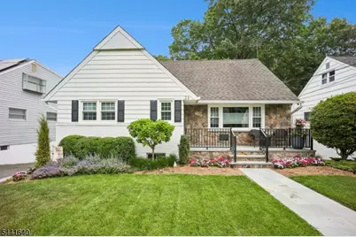23 Andover Pl, Bloomfield, NJ 07003 - Photo 1
