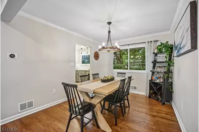 23 Andover Pl, Bloomfield, NJ 07003 - Photo 7