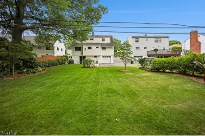 23 Andover Pl, Bloomfield, NJ 07003 - Photo 39
