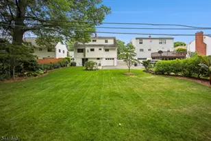 23 Andover Pl, Bloomfield, NJ 07003 - Photo 39