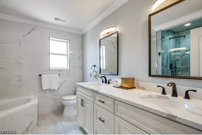 8023 Brittany Dr, Wayne, NJ 07470 - Photo 17