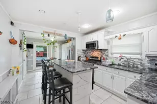 117 Richmond Ave, Paterson, NJ 07502 - Photo 15