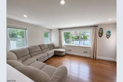 48 Sunnyside Rd, West Orange Township, NJ 07052 - Photo 9