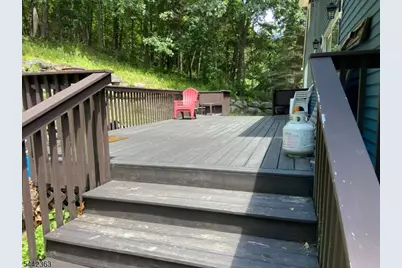 39 Radcliffe Dr, Sparta Township, NJ 07871 - Photo 7