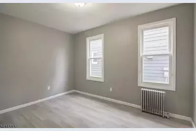 127 Brookwood St, East Orange, NJ 07018 - Photo 9