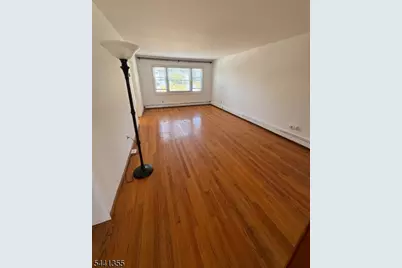 32 Harding Ct #2, Garfield, NJ 07026 - Photo 9