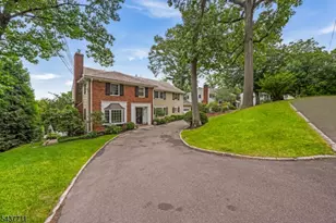 18 Kings Hill Ct, Summit, NJ 07901 - Photo 5