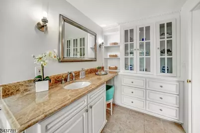 18 Kings Hill Ct, Summit, NJ 07901 - Photo 23
