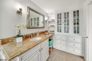 18 Kings Hill Ct, Summit, NJ 07901 - Photo 23