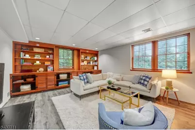 18 Kings Hill Ct, Summit, NJ 07901 - Photo 41
