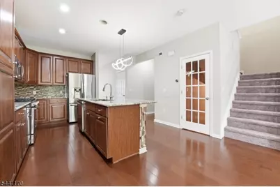 105 Pearce Ln, South Brunswick Township, NJ 08852 - Photo 9