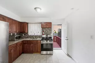 8 Van Nostrand Ave, Jersey City, NJ 07305 - Photo 11
