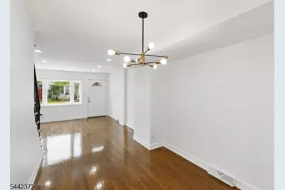 8 Van Nostrand Ave, Jersey City, NJ 07305 - Photo 5