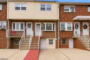 8 Van Nostrand Ave, Jersey City, NJ 07305 - Photo 27