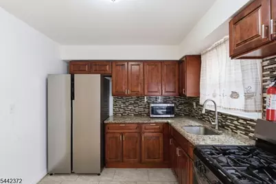 8 Van Nostrand Ave, Jersey City, NJ 07305 - Photo 9