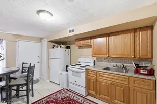 8 Van Nostrand Ave, Jersey City, NJ 07305 - Photo 25