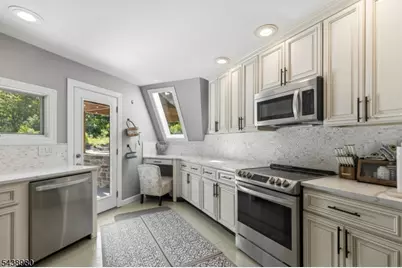 224 Holland Mt Rd, Jefferson Township, NJ 07438 - Photo 9