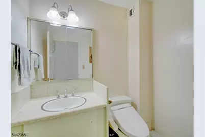 1 Claridge Dr #925, Verona Twp., NJ 07044 - Photo 21