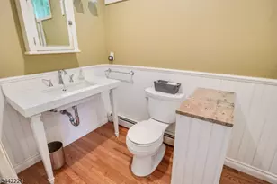 91 W Glen Rd, Denville, NJ 07834 - Photo 31