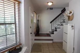605 Timber Oaks Rd, Edison, NJ 08820 - Photo 5