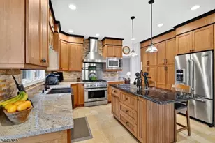 46 Westbury Ct, Montgomery Township, NJ 08558 - Photo 5
