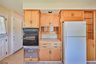 670 Belvidere Rd, Phillipsburg, NJ 08865 - Photo 17