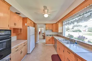 670 Belvidere Rd, Phillipsburg, NJ 08865 - Photo 15
