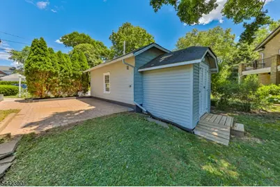 670 Belvidere Rd, Phillipsburg, NJ 08865 - Photo 11