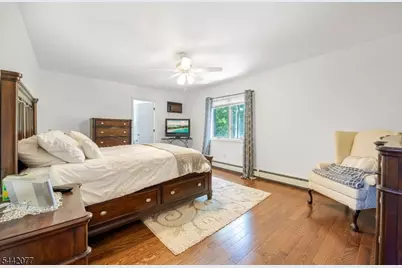 15 E Pierrepont Ave, Rutherford, NJ 07070 - Photo 17