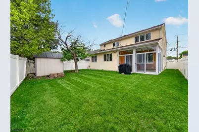 95 Pine St, Woodbridge Township, NJ 08830 - Photo 3