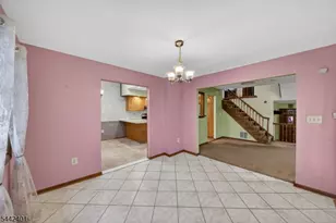 95 Pine St, Woodbridge Township, NJ 08830 - Photo 13