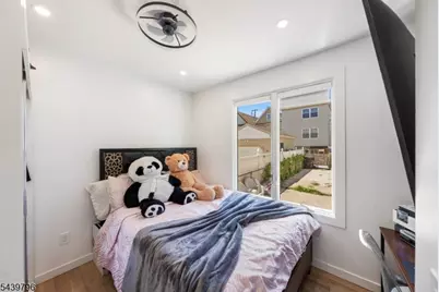 946 Emma St, Elizabeth, NJ 07201 - Photo 19